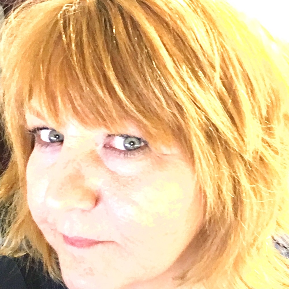 Meet your Posher, Connie